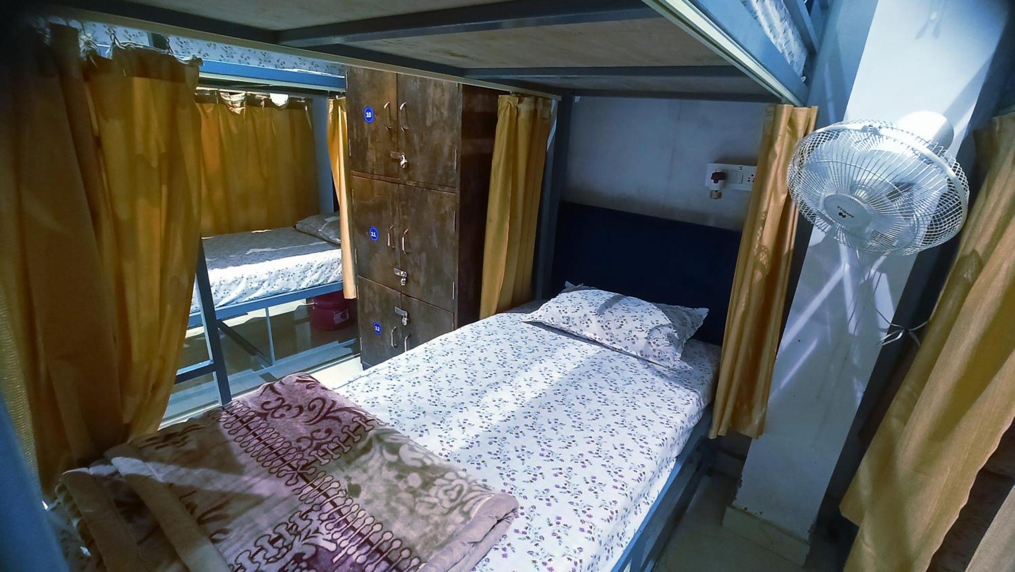 Laxmi Dormitory Vrindāvan Eksteriør billede